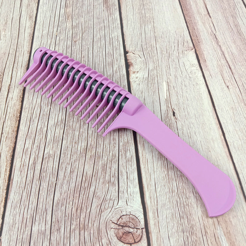 Brosses à pâte, traitement de coloration, coiffage, brosses à cheveux roulantes et peignes