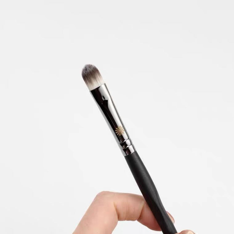 Medium Concealer Brush Covering Acne Marks Black Makeup Brushes Accessories