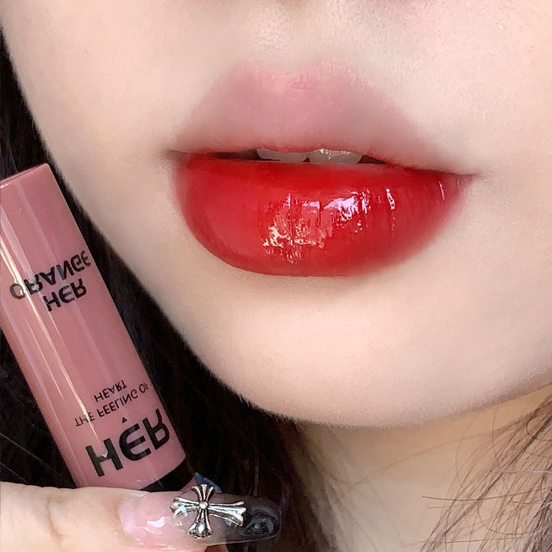 To Fade Film Forming Light Sensitive Lip Glosses