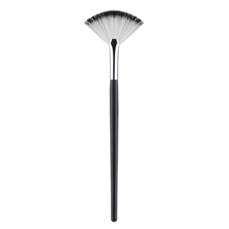 Fan-shaped Highlight Brush Even Soft Cosmetic Makeup Brushes Accessories