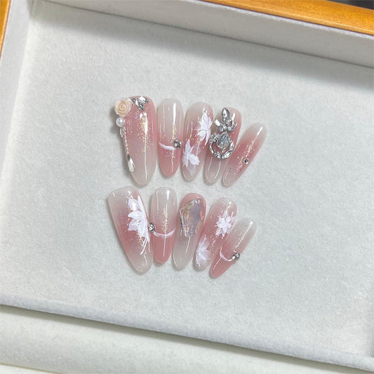 Luxury Gentle Gilding Gradient Flower Temperament White Nail Stickers