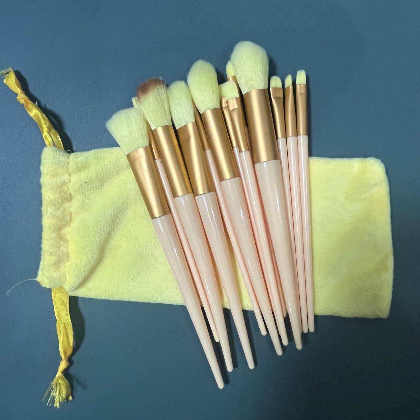 Suit Full Of Soft Portable Models Powder Foundation Makeup Brushes Accessories