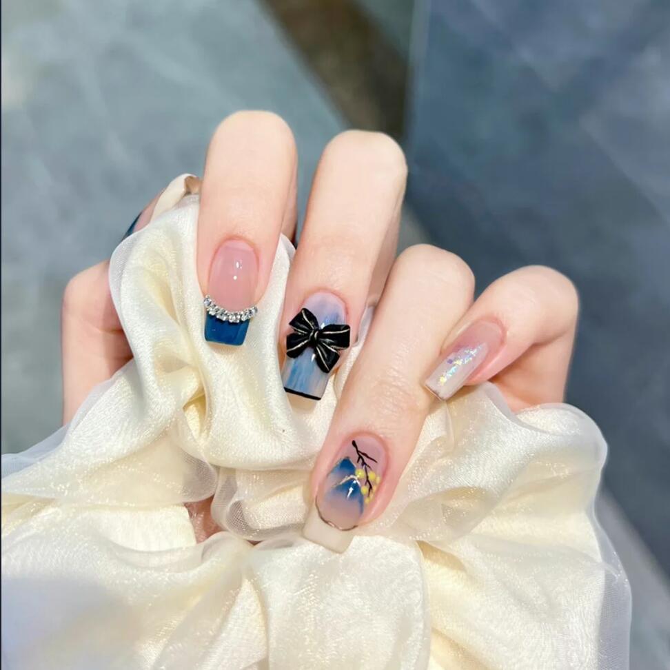 Style Petite Sœur Mi-Longueur Porter Armure Perle Papillon Amovible Nail Art