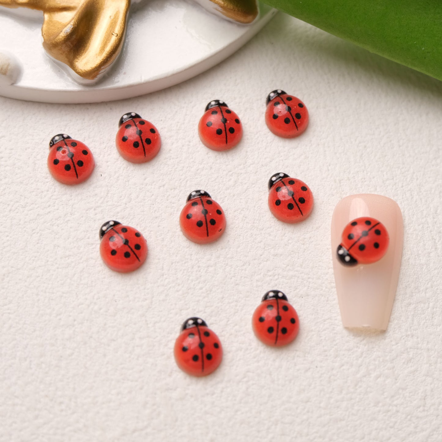 Ornement lumineux en forme de coccinelle, mini insecte scarabée, soin des ongles en résine, nail art