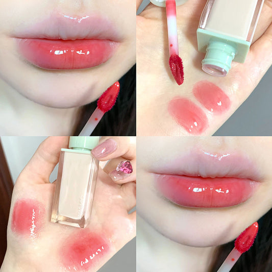 Gloss à lèvres laqué pseudo uni blanc effet miroir