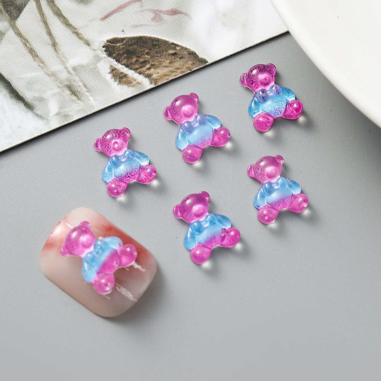 Bear Ornament Three-dimensional Gradient Resin Ear Nail Care Nail Art