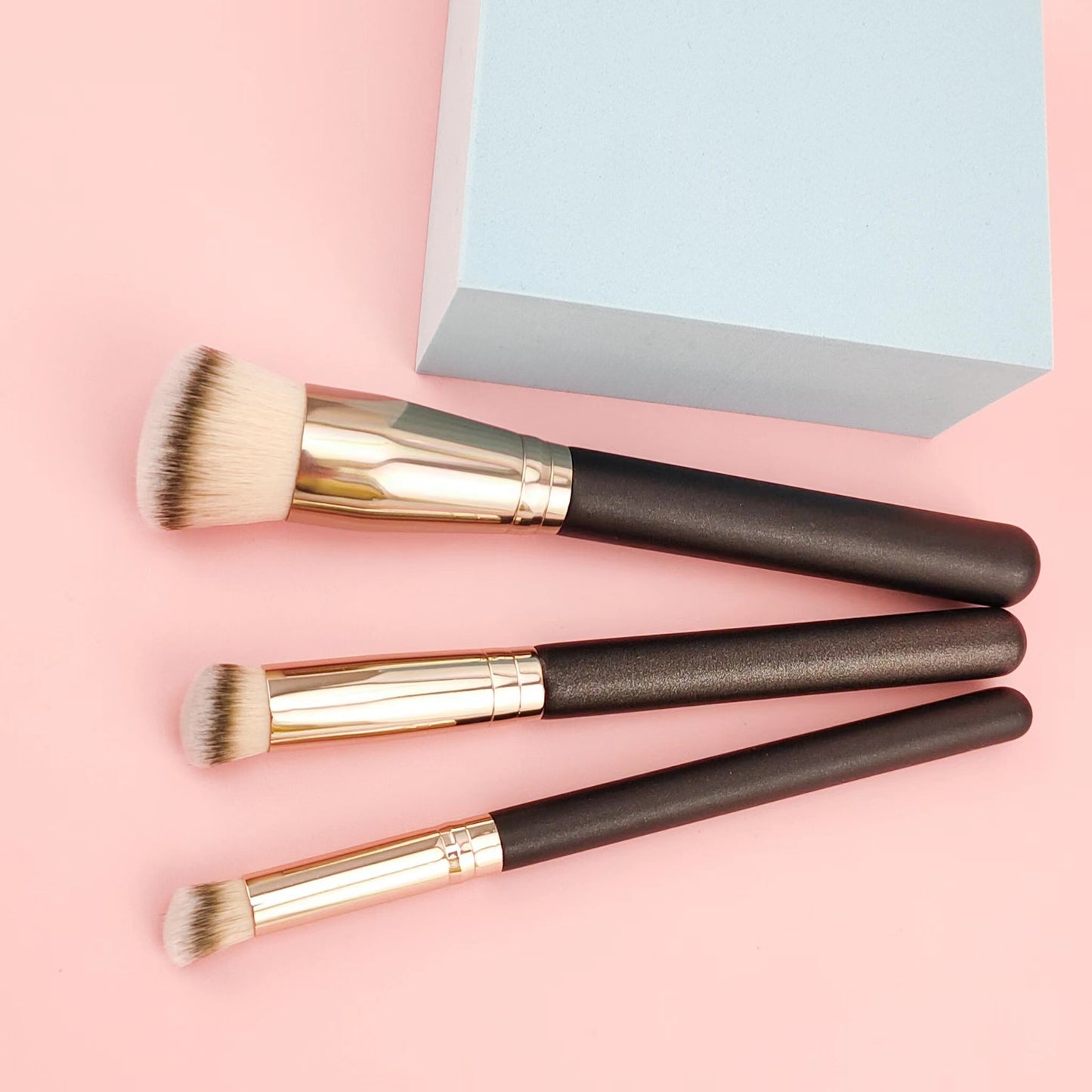 Large Wooden Handle Powder Foundation Brush Makeup Brushes Accessories