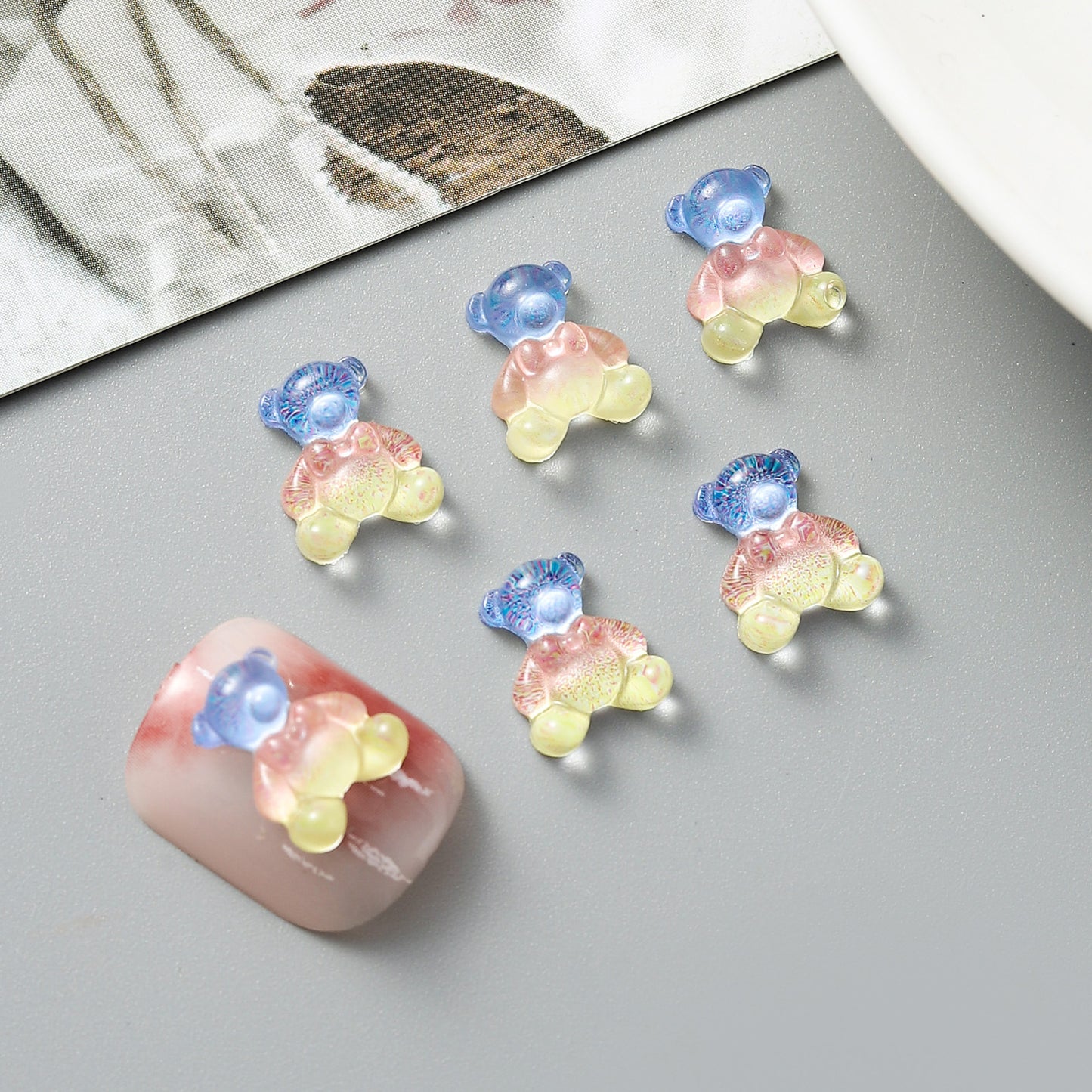 Bear Ornament Three-dimensional Gradient Resin Ear Nail Care Nail Art