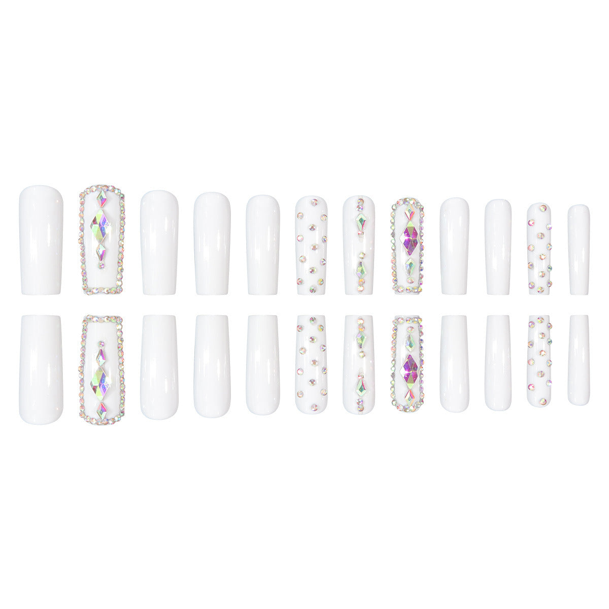 Nail Art extra long fait main avec strass et poils à l'eau