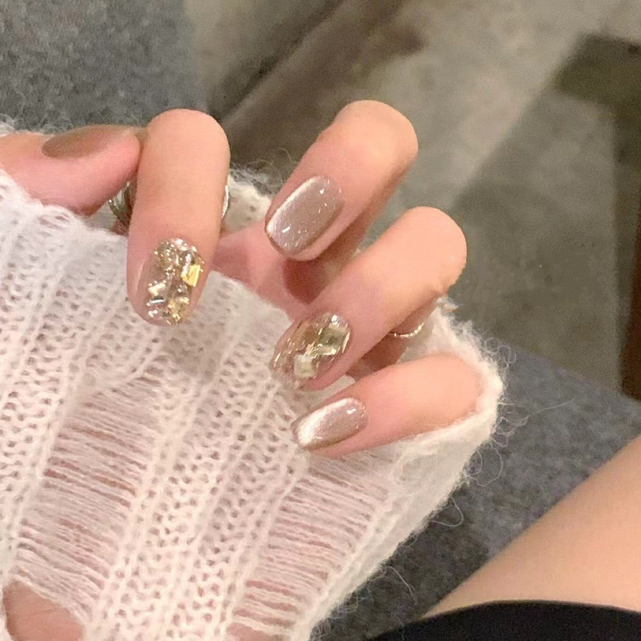 Autocollants pour ongles faits à la main en forme de chat champagne et diamant