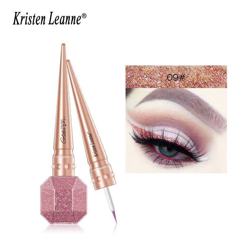 Eyeliner nacré couleur diamant brisé brillant