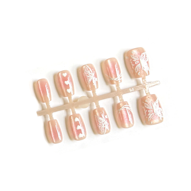 Nail art en relief avec papillon Love de Cat's Wear Pure Desire