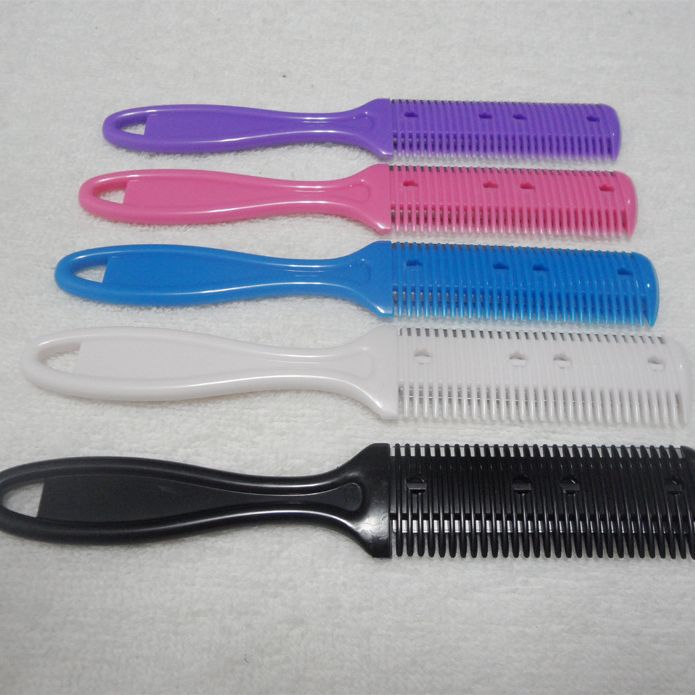 Couteau à double face pour couper des pièces en acier inoxydable Brosses à cheveux et peignes