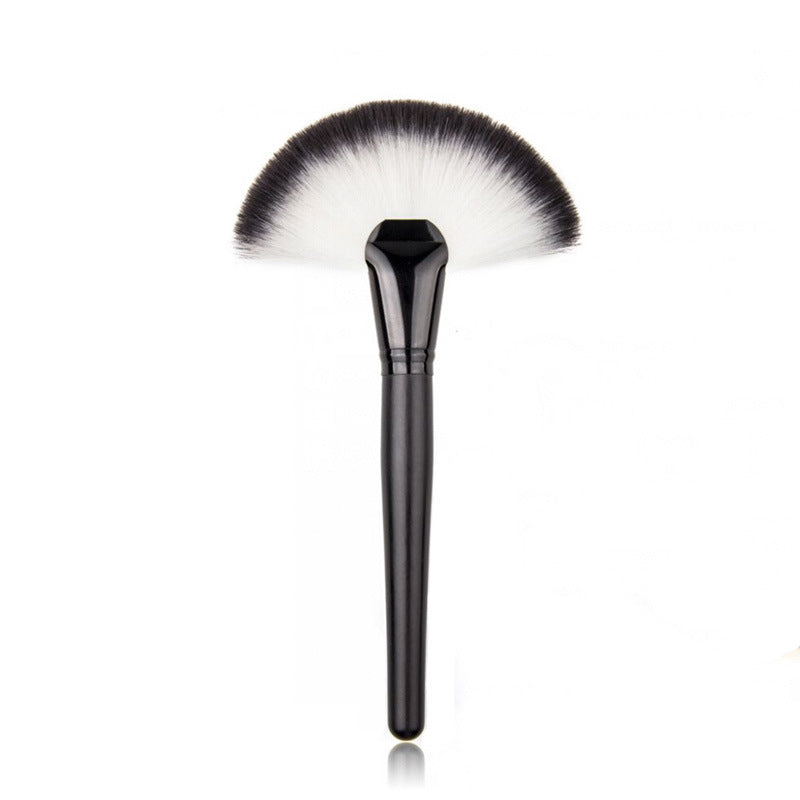 Fan-shaped Highlight Brush Even Soft Cosmetic Makeup Brushes Accessories