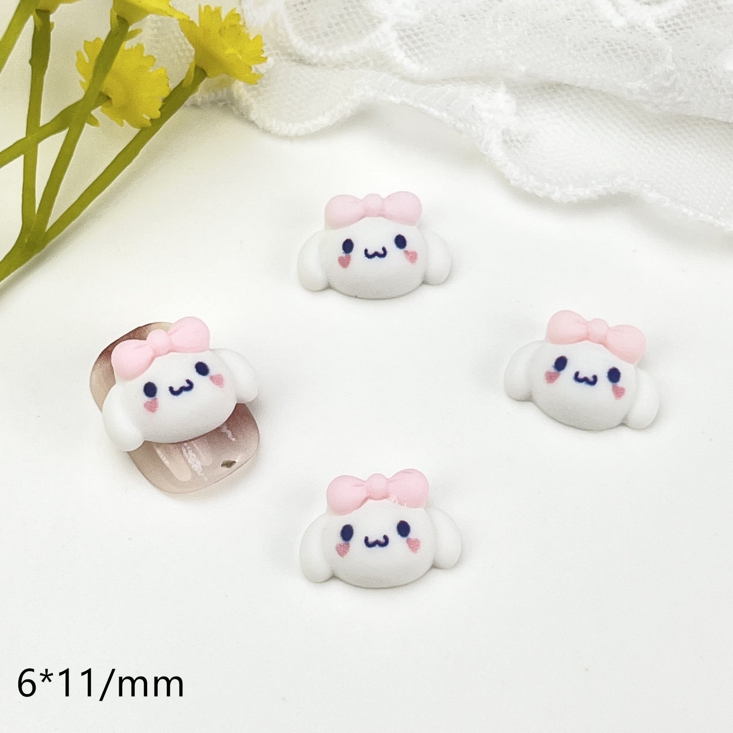 Ornement de dessin animé d'ours aux fraises Pacha Ass Nail Care Nail Art