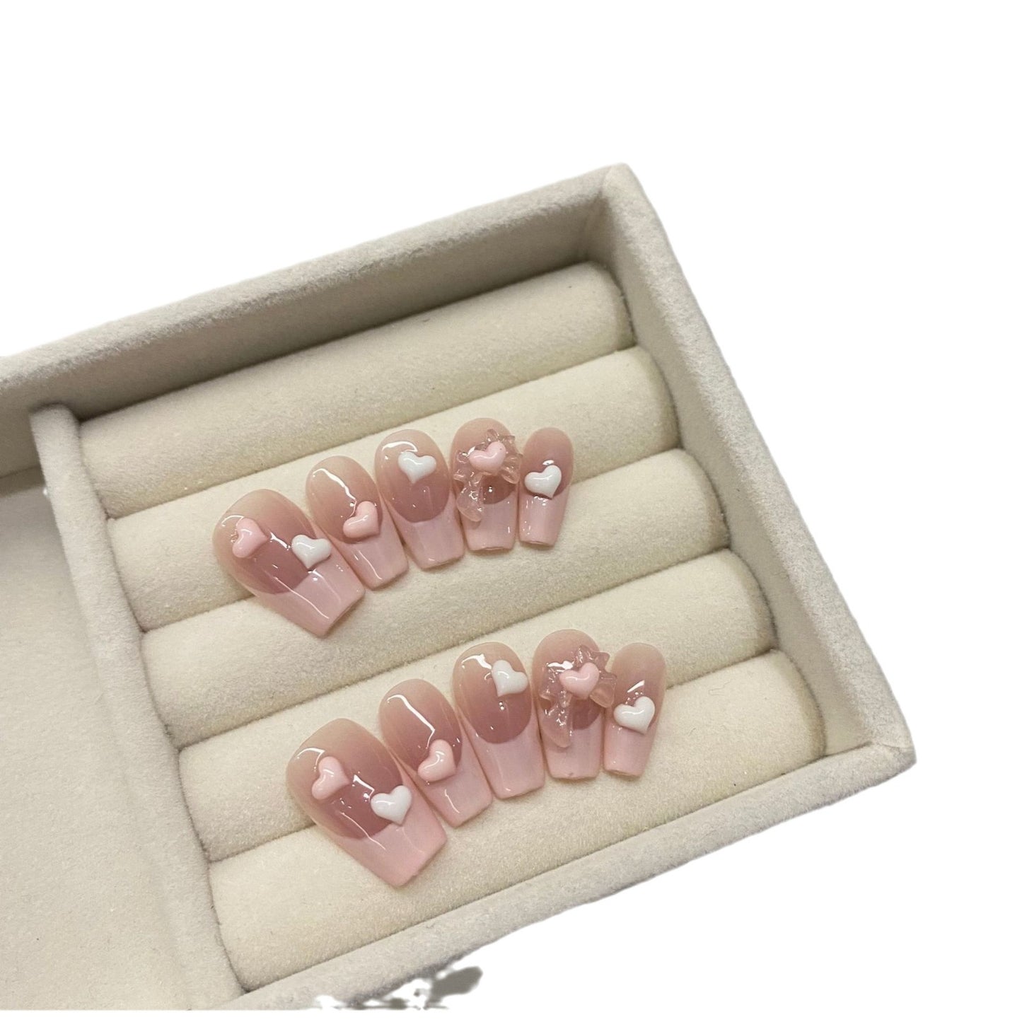 Autocollants pour ongles en forme de cœur et de nœud papillon en stéréo vidéo