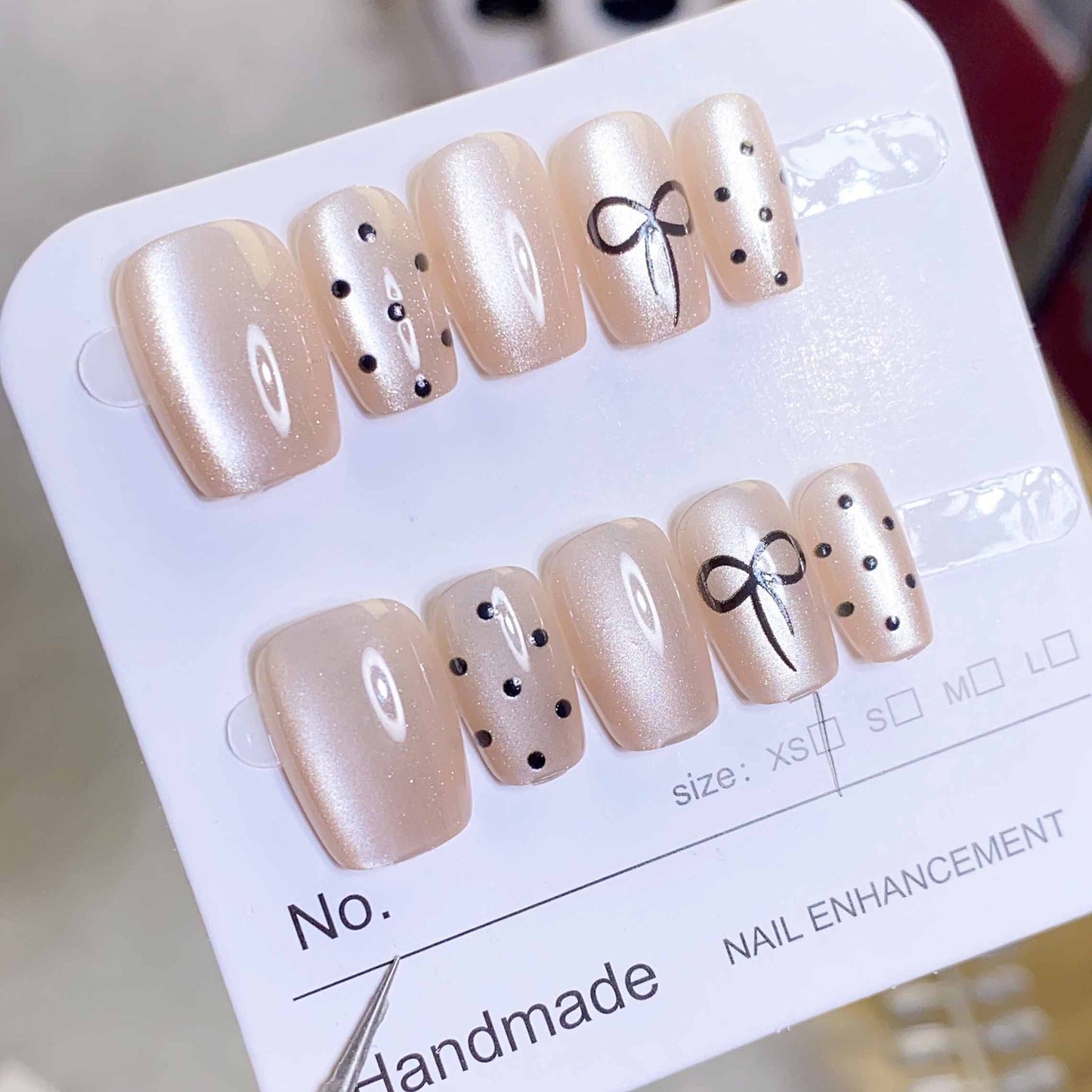 Autocollants pour ongles en forme de chat faits à la main, à porter au quotidien