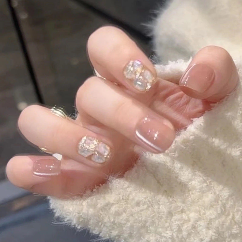 Nail art Wear Armor Diamond dans les débris