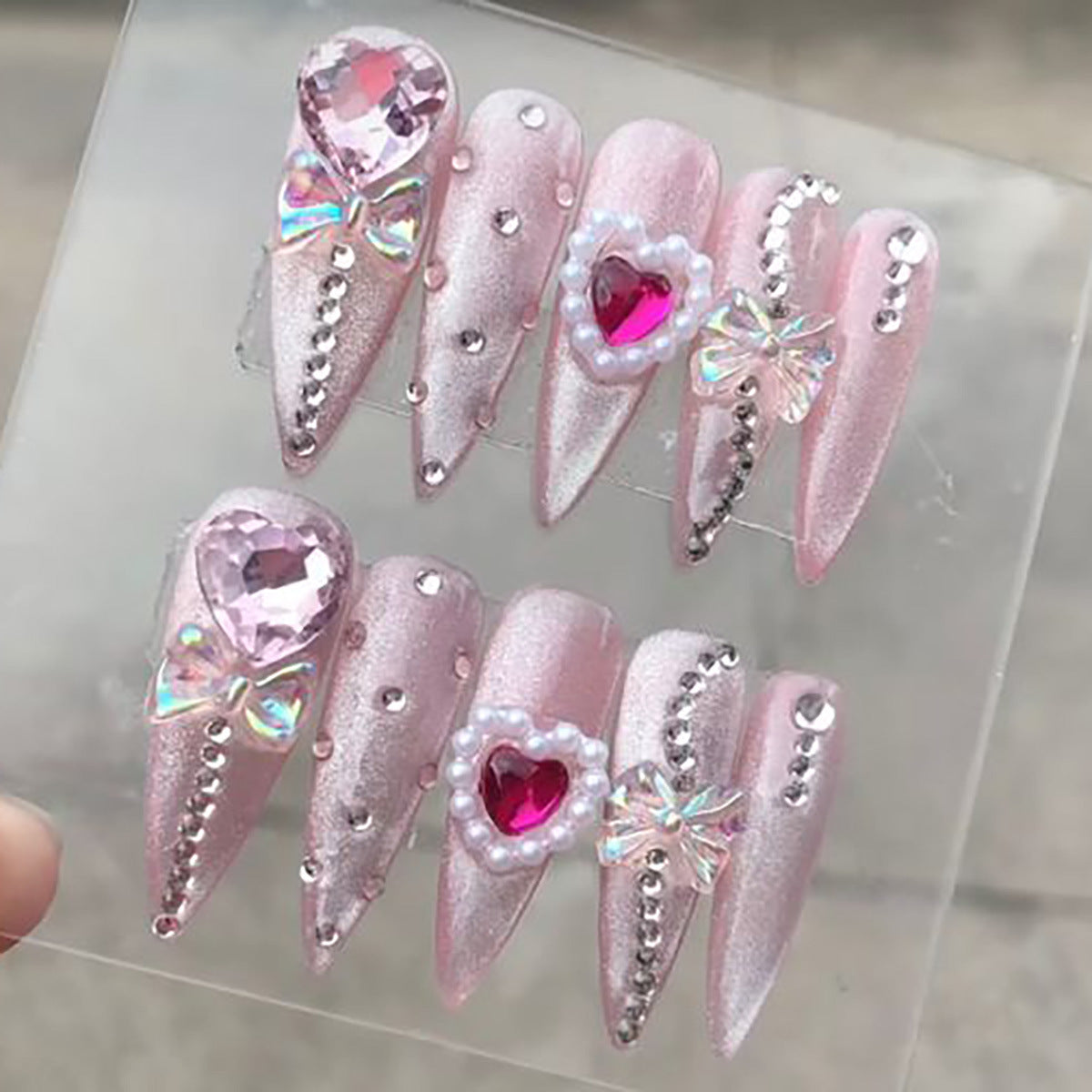 Nail Art Chat Pur Désir Vent Amour Flash