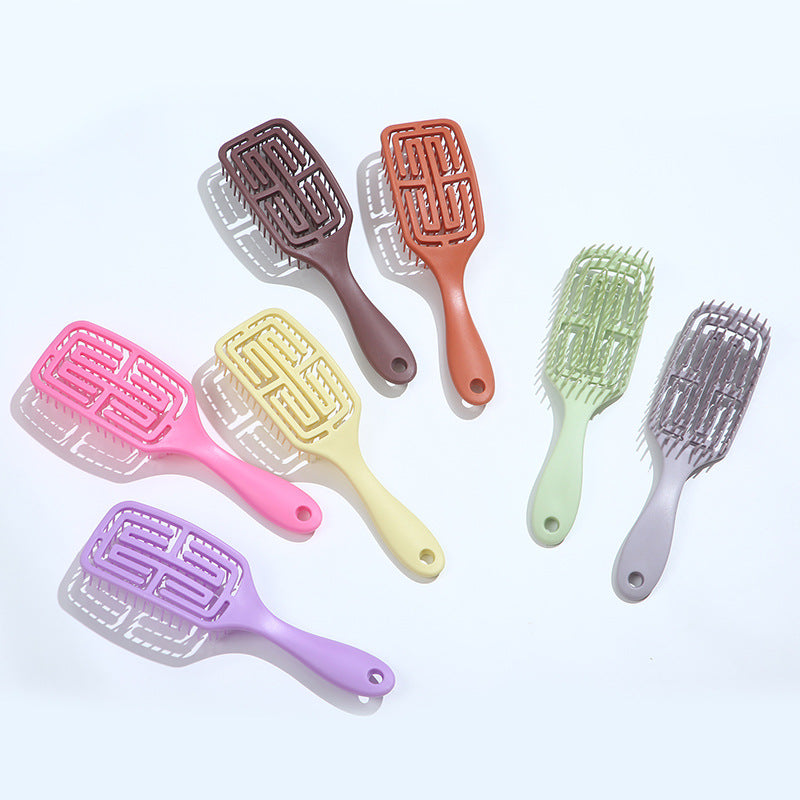 Forme creuse en plastique moelleux pour brosses et peignes à cheveux domestiques