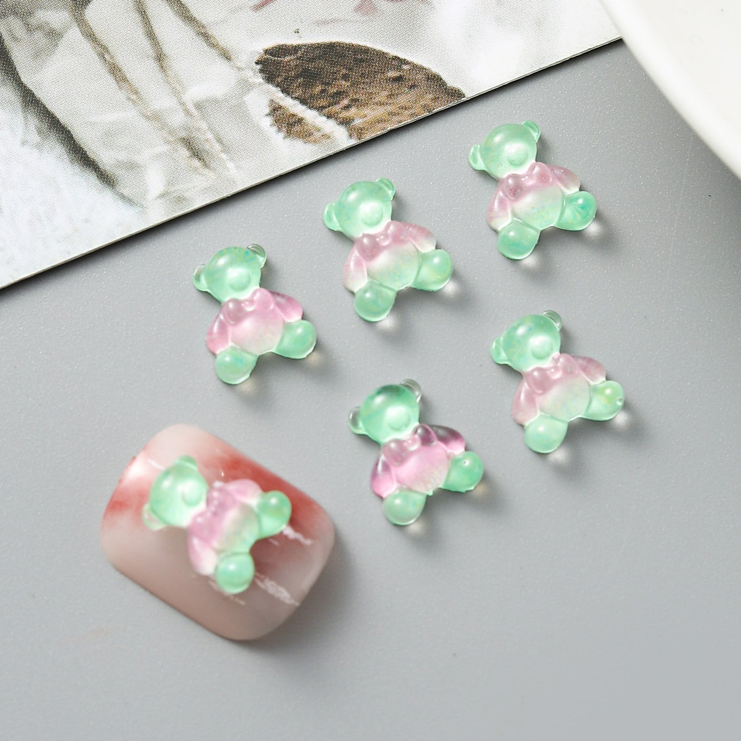 Bear Ornament Three-dimensional Gradient Resin Ear Nail Care Nail Art