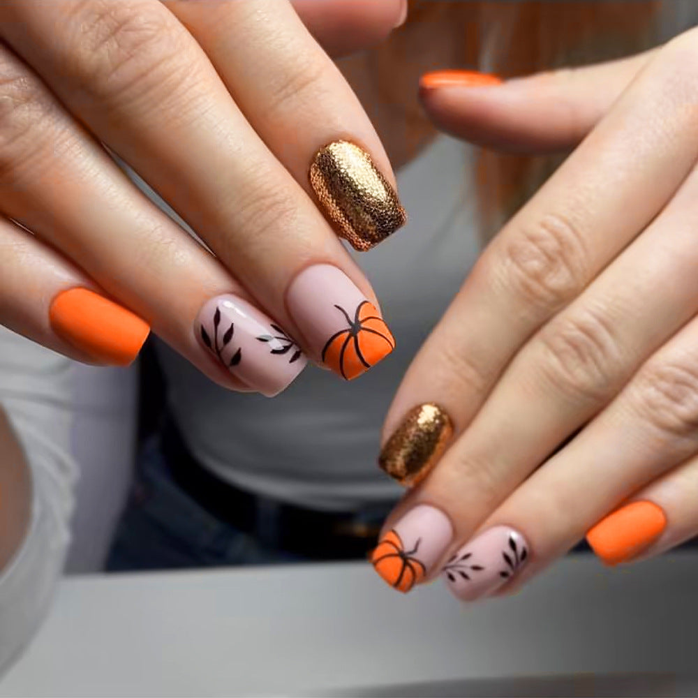 Nail Art brillant à pois avec combinaison portable et saupoudrage doré