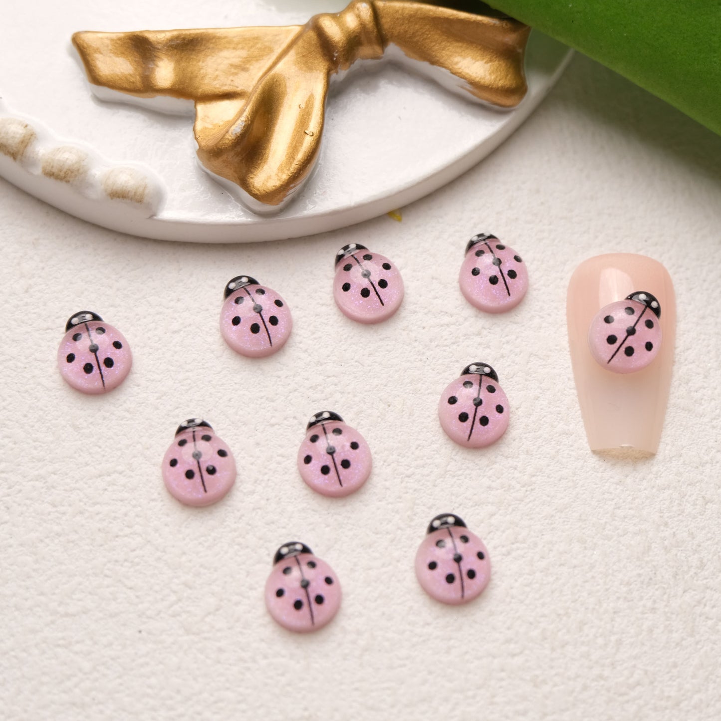 Ornement lumineux en forme de coccinelle, mini insecte scarabée, soin des ongles en résine, nail art