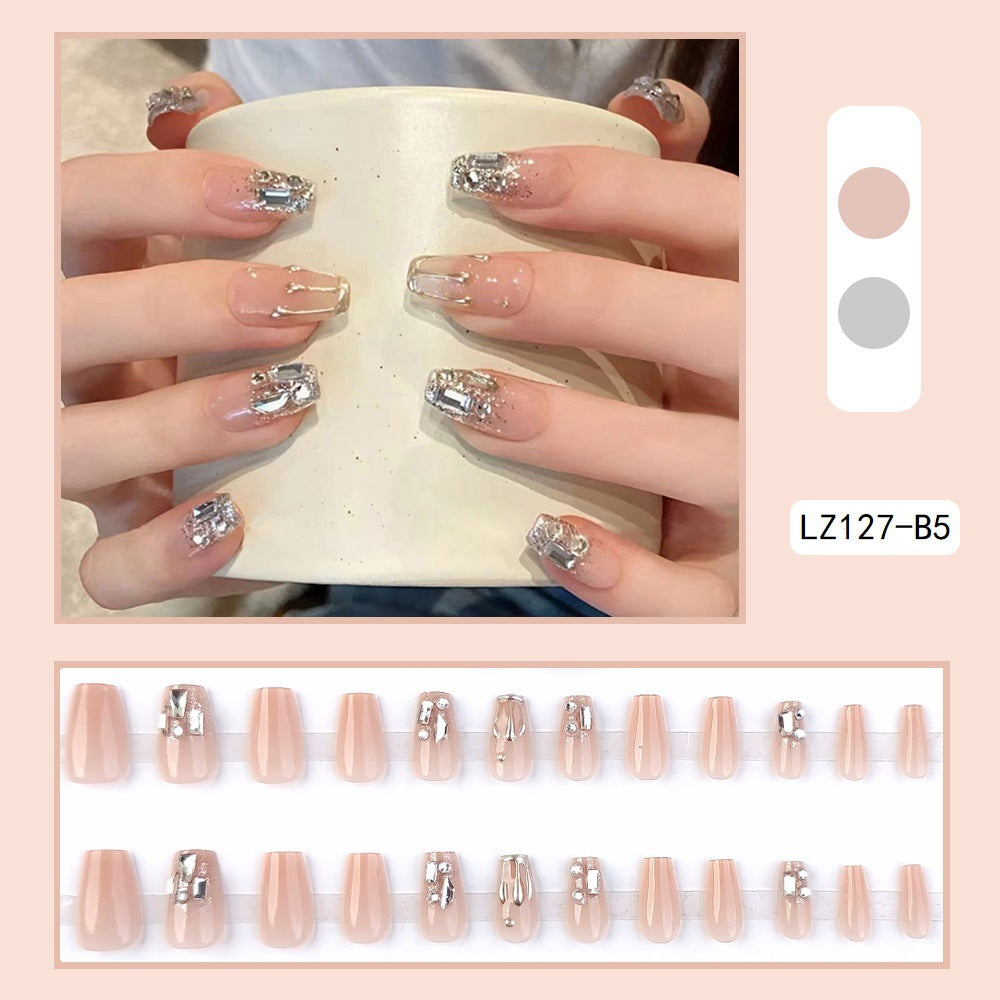 Pièce de beauté longue et faite à la main en forme de papillon pour nail art