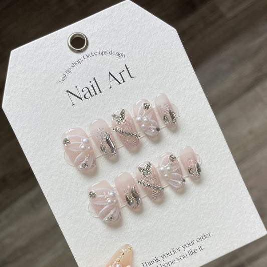 Nail art fini avec un ruban papillon tridimensionnel étoilé clignotant