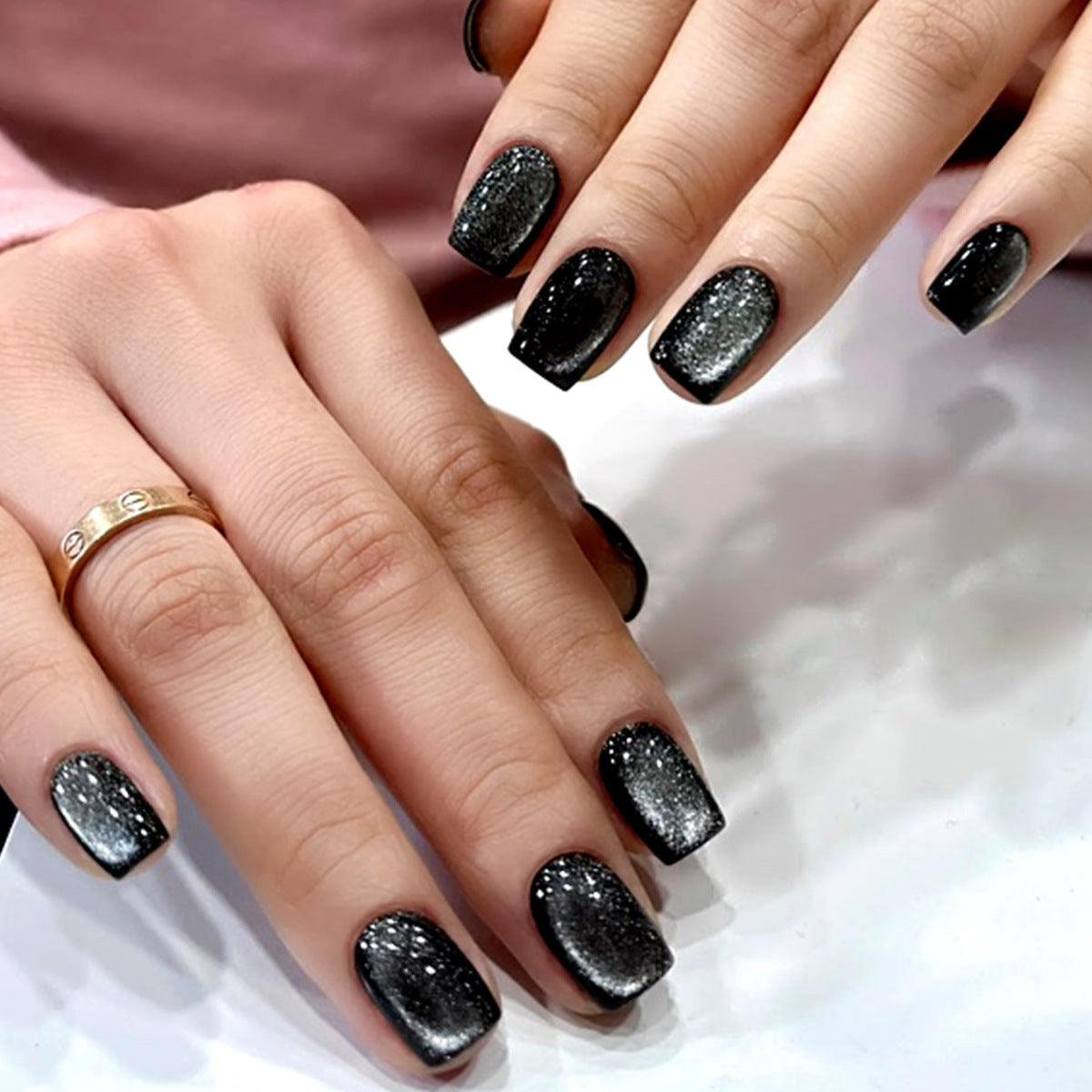 Portez le nail art Black Crystal Cat's Beauty Piece