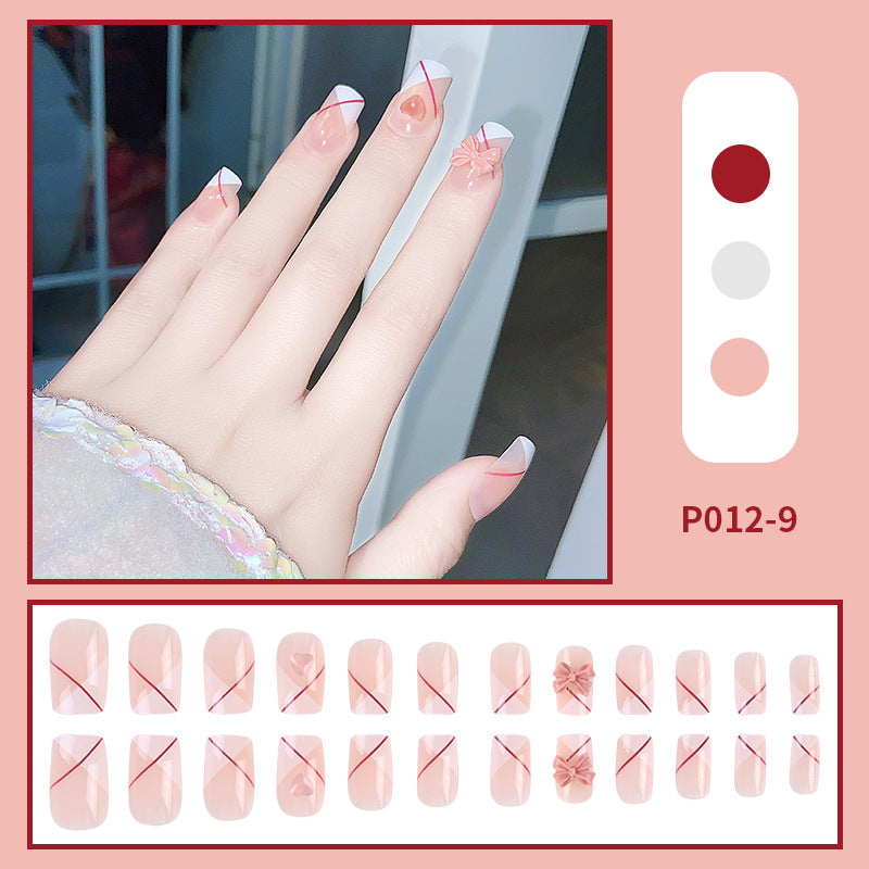 Porter une armure avec un gros nœud papillon en diamant French Cute Nail Art