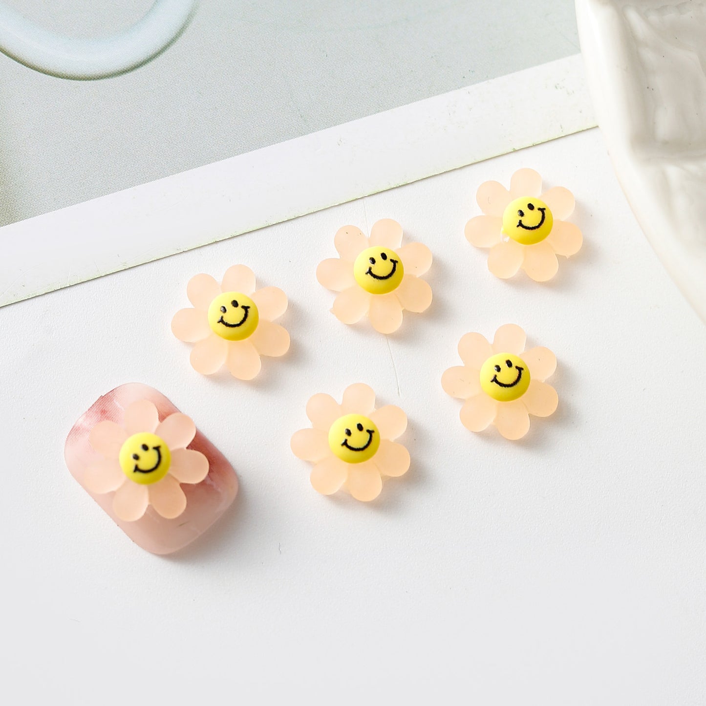 Resin Facial Expression Bag Flower Brooch Phone Nail Care Nail Art