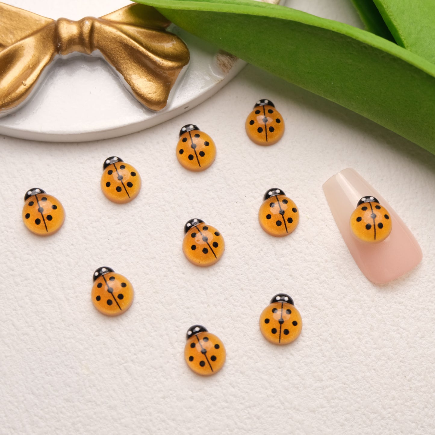 Ornement lumineux en forme de coccinelle, mini insecte scarabée, soin des ongles en résine, nail art