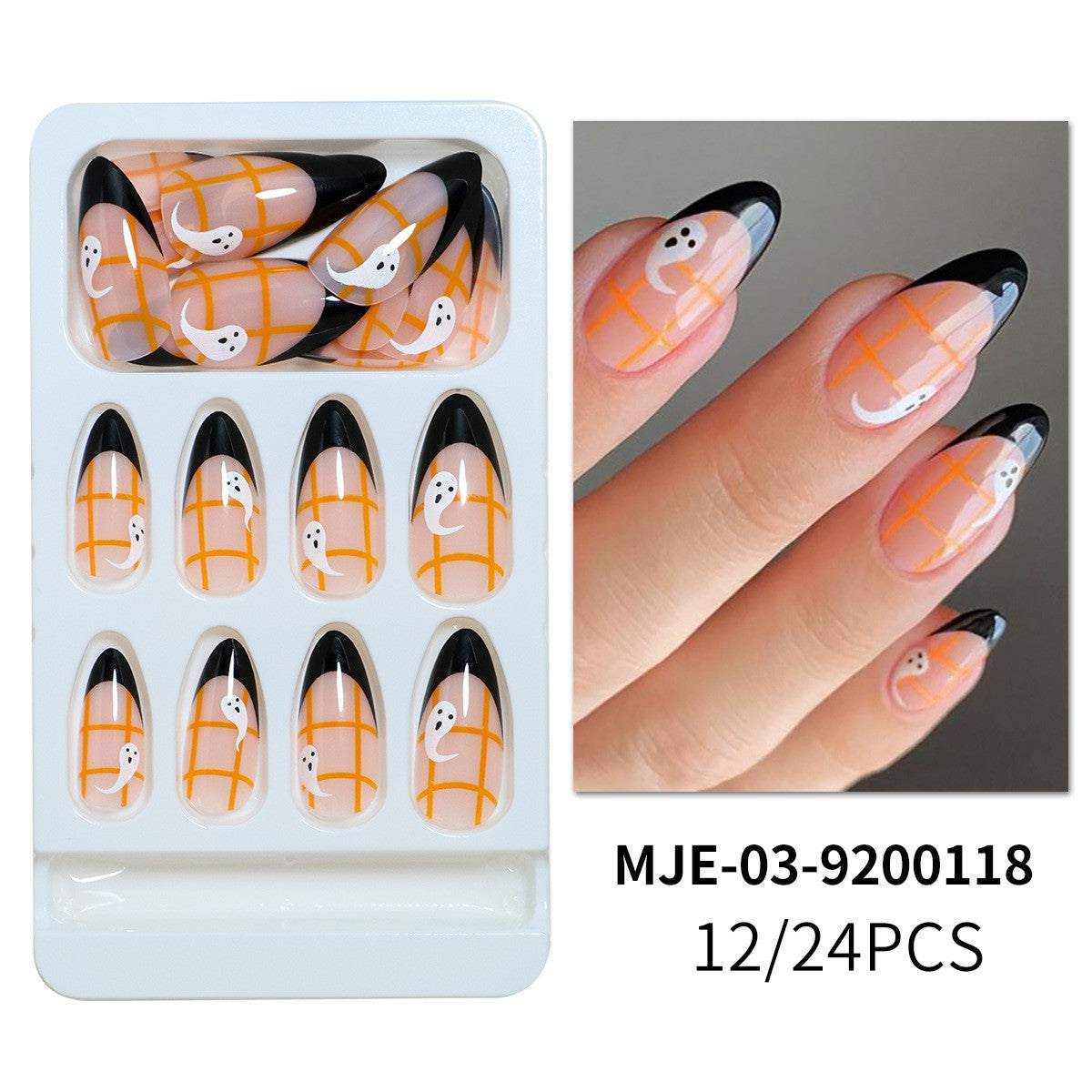 Nail art avec une armure ronde et un fantôme en toile d'araignée