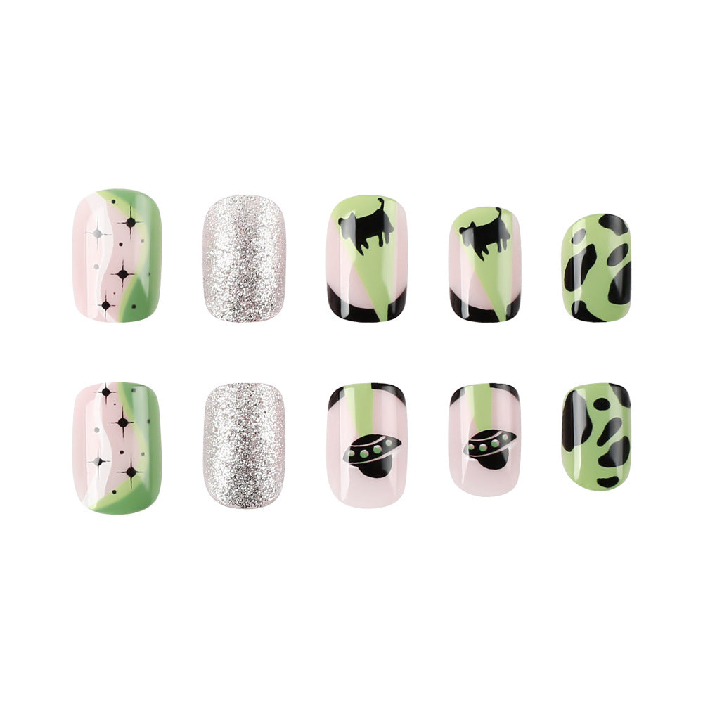 Nail art court et irrégulier pour chiot