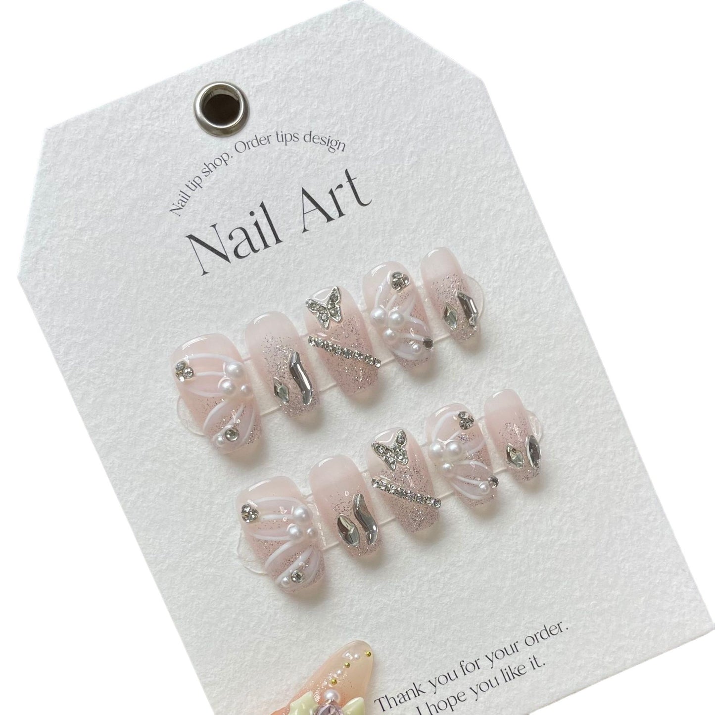 Nail art fini avec un ruban papillon tridimensionnel étoilé clignotant