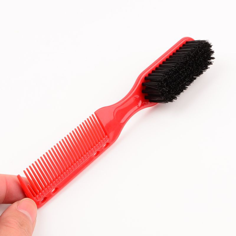 Brosse à cheveux et peignes pour homme avec tête texturée et huileuse