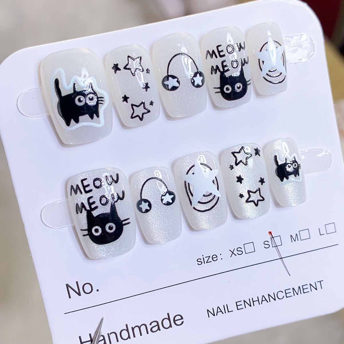 Autocollants pour ongles en forme de chat faits à la main, à porter au quotidien