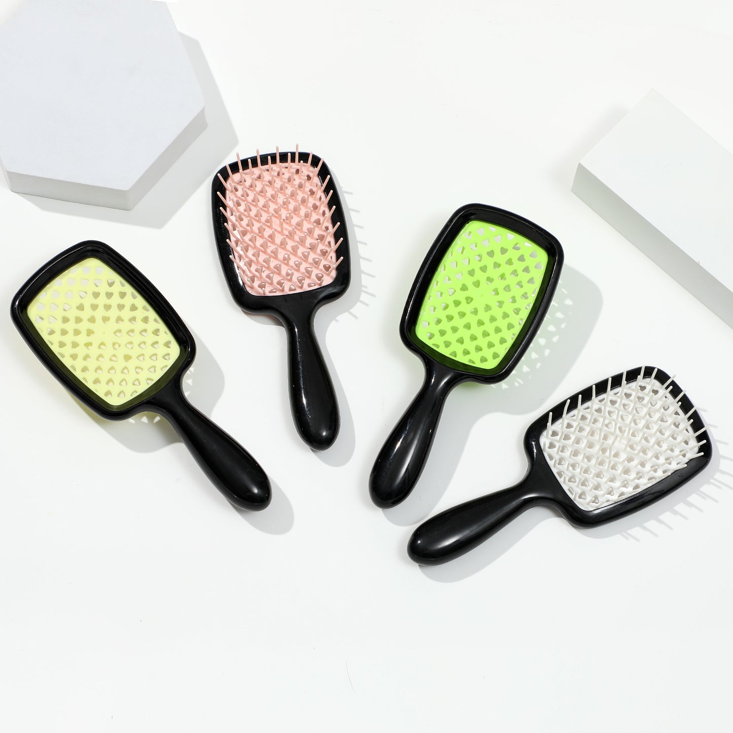 Maille carrée creuse de petite taille pour brosses et peignes à cheveux