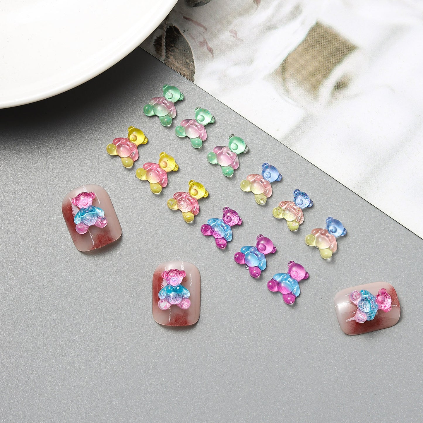 Bear Ornament Three-dimensional Gradient Resin Ear Nail Care Nail Art