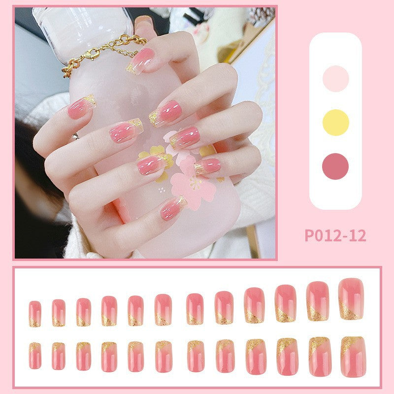 Porter une armure avec un gros nœud papillon en diamant French Cute Nail Art