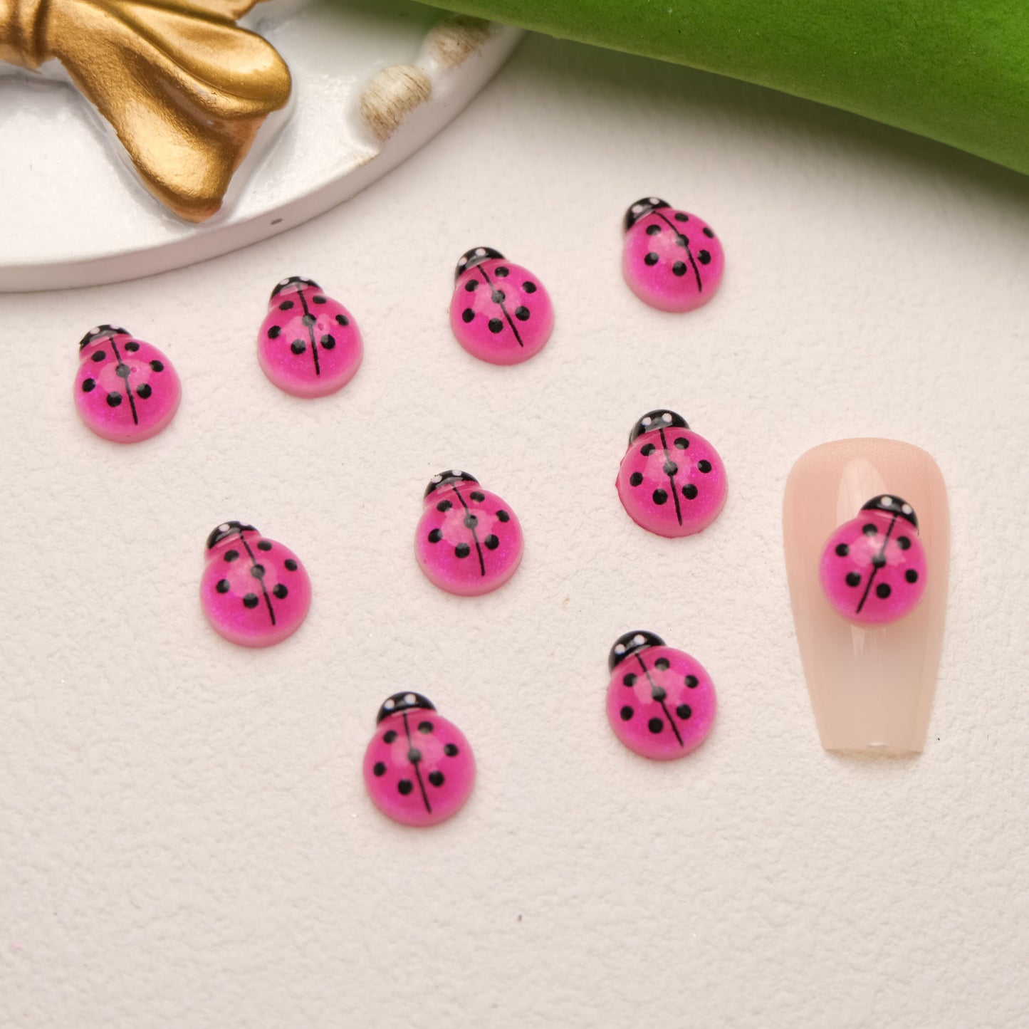 Ornement lumineux en forme de coccinelle, mini insecte scarabée, soin des ongles en résine, nail art