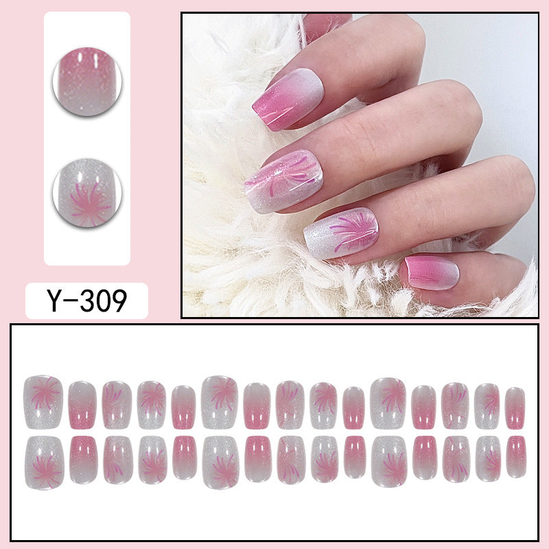 Faux ongles finis à porter avec des embouts d'usure Nail Art