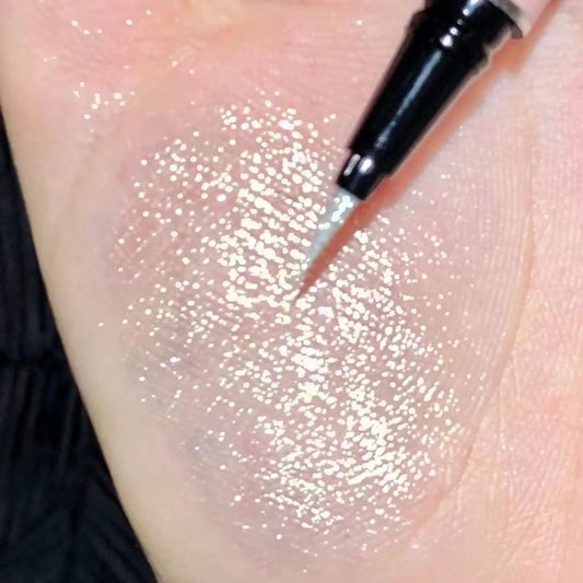 Eyeliner liquide nacré brillant et éclaircissant Shadow Pen