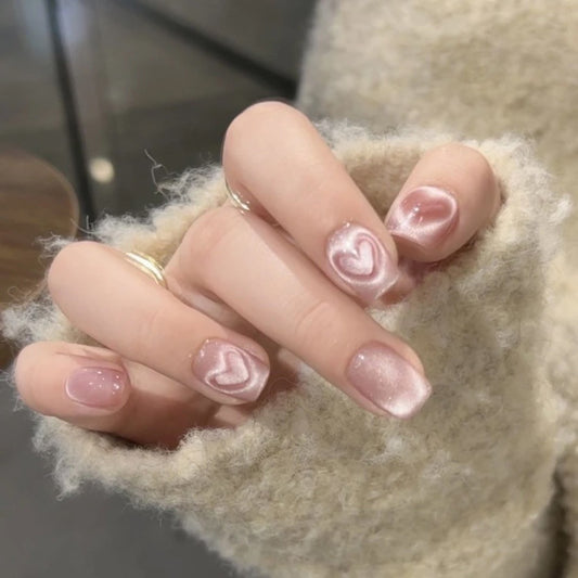 Signal de battement de cœur Nail Art fait à la main avec des yeux de chat