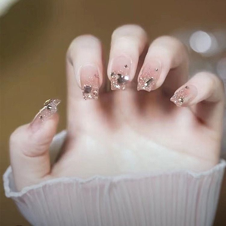 Manucure dégradée de couleurs - Nail art à dix doigts