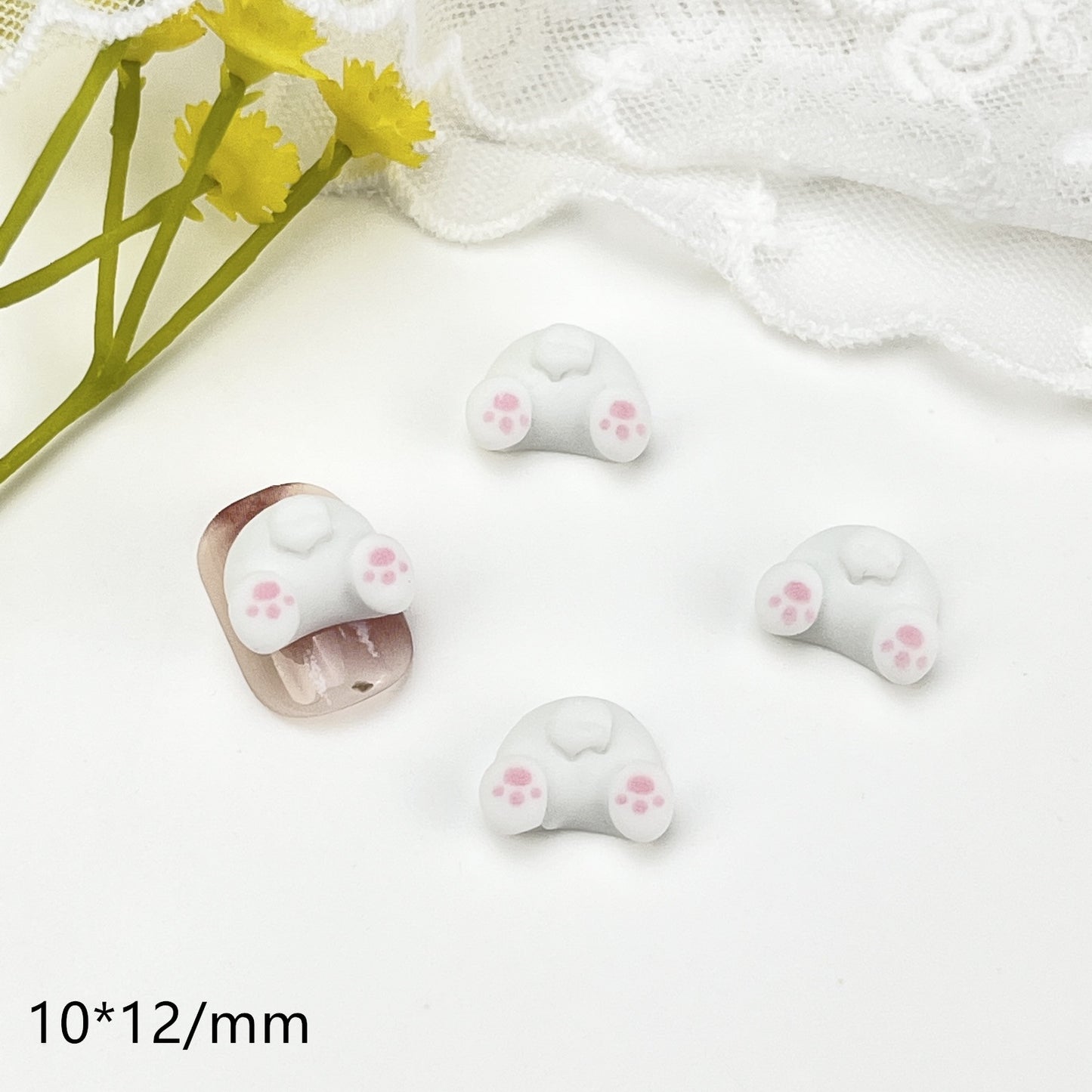 Ornement de dessin animé d'ours aux fraises Pacha Ass Nail Care Nail Art