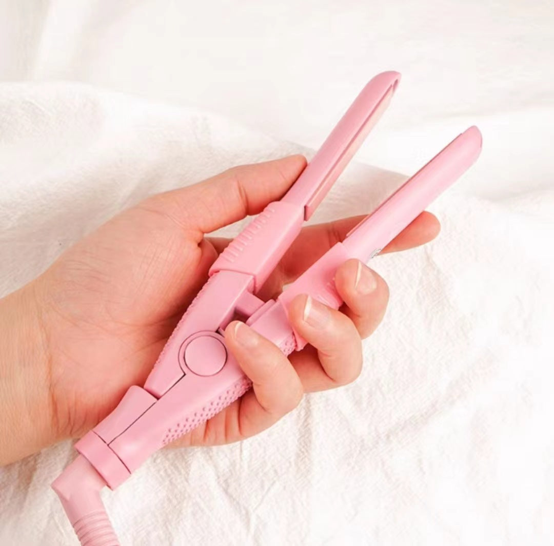 Versatile Unique Eagle Castle Mini Straightener Makeup Accessories