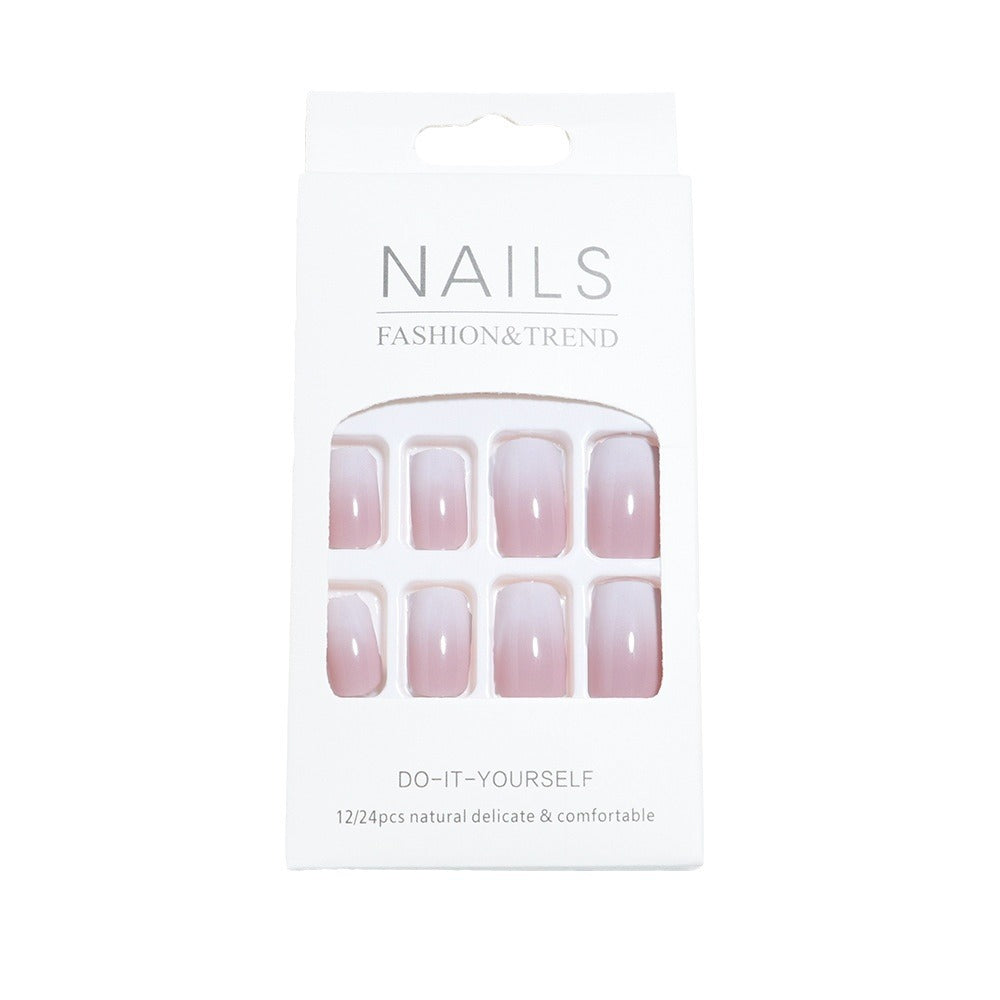 Manucure et nail art à base d'amidon de racine de lotus transparent glacé