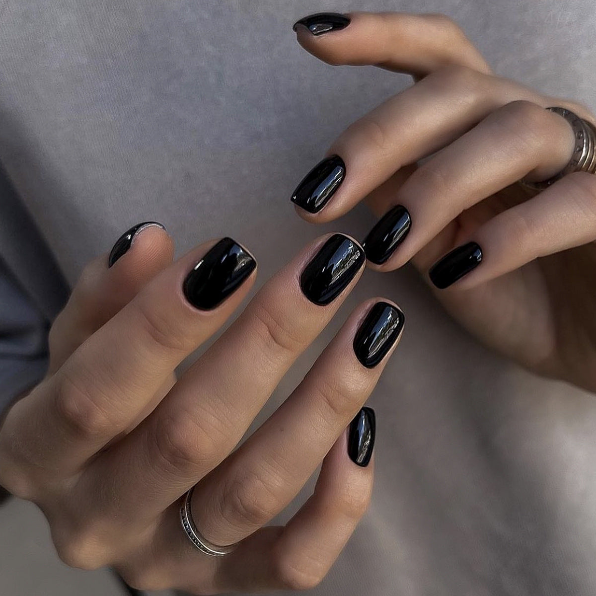 Nail Art fini détachable avec des pointes noires simples